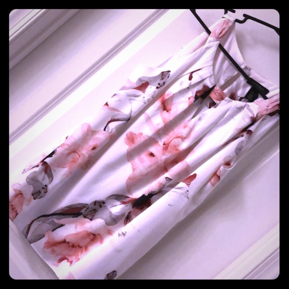 Silk sleeveless shell fir suit or summer attire